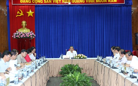 Phó Thủ tướng Trương Hòa Bình họp xử lý khiếu nại ở các tỉnh phía nam