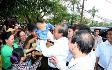 Phó Thủ tướng Trương Hòa Bình gặp gỡ ngư dân Quảng Bình