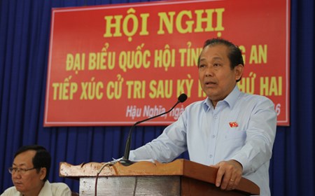 Phó Thủ tướng Thường trực tiếp xúc cử tri Long An