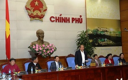 Phó Thủ tướng Thường trực tiếp Đoàn dân tộc thiểu số tiêu biểu tỉnh Bắc Giang