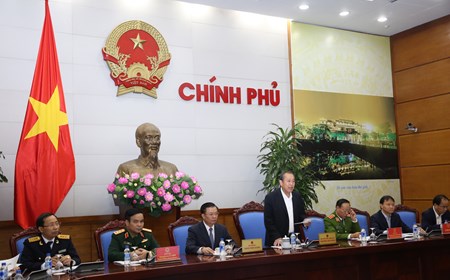 Phải mạnh tay trừng trị các băng nhóm xã hội đen bảo kê buôn lậu