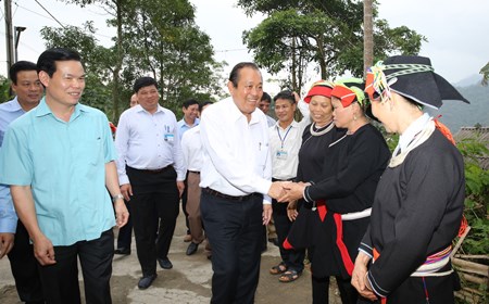 Phó Thủ tướng Thường trực thăm bà con thôn Bản Bang, Hà Giang