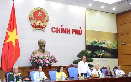 Phó Thủ tướng Thường trực Chính phủ tiếp đoàn người có công Quận 3, TPHCM