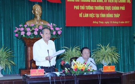 Phó Thủ tướng Thường trực Chính phủ làm việc tại Đồng Tháp