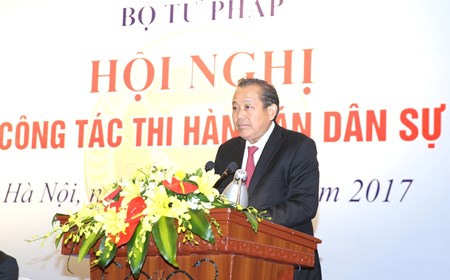 Cán bộ thi hành án dân sự không được làm trái pháp luật, lệch công lý