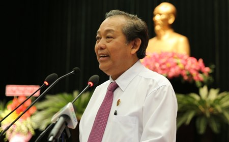 Phó Thủ tướng dự họp mặt học sinh miền Nam các trường trên đất Bắc