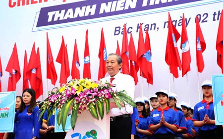 Phó Thủ tướng Thường trực phát động Chiến dịch thanh niên tình nguyện