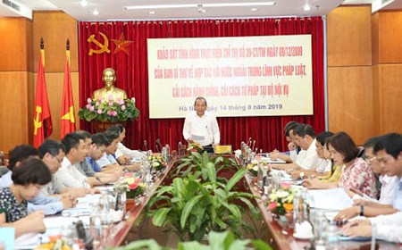 Phó Thủ tướng Thường trực làm việc với Ban Cán sự Đảng Bộ Nội vụ