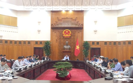 Phó Thủ tướng Thường trực chủ trì cuộc họp về vụ việc 39 người tử vong tại Anh