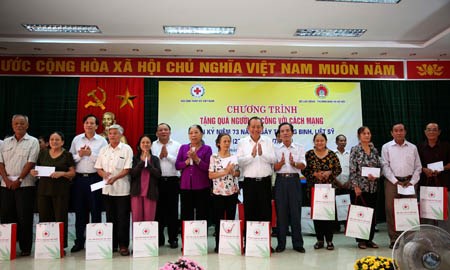 Đảng, Nhà nước và nhân dân không bao giờ quên công lao to lớn của các anh hùng liệt sĩ