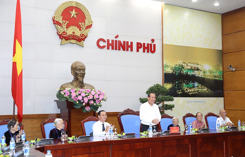 Phó Thủ tướng Trương Hòa Bình tiếp đoàn người có công tỉnh Tiền Giang - ảnh 1