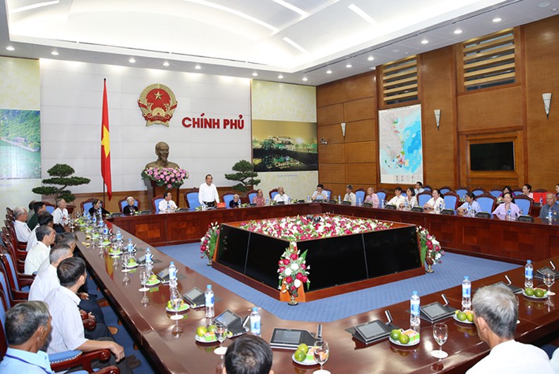 Phó Thủ tướng Trương Hòa Bình tiếp đoàn người có công tỉnh Tiền Giang - ảnh 2
