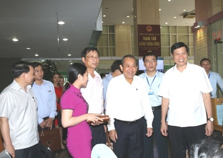 Phó Thủ tướng Trương Hòa Bình kiểm tra công tác cải cách hành chính tại Quảng Ninh - ảnh 2
