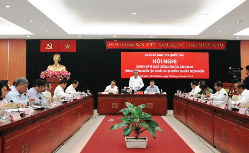 Chống buôn lậu thuốc lá khó: Có nguyên nhân do cán bộ - ảnh 2