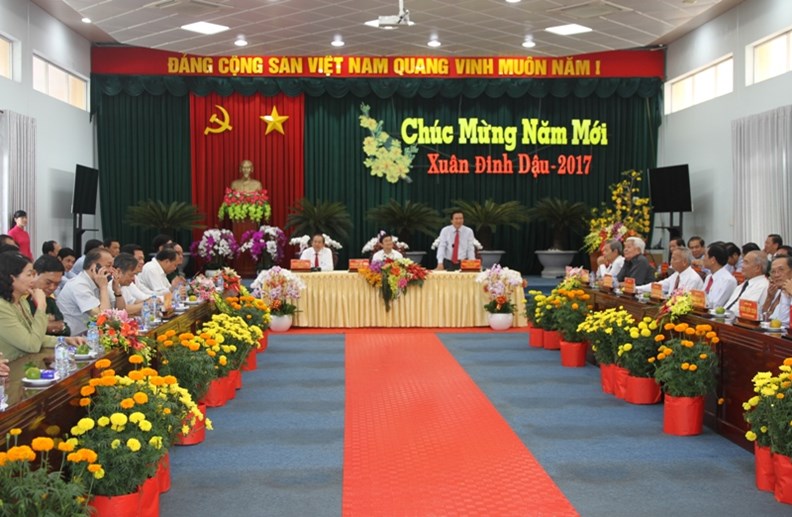 Phó Thủ tướng Thường trực chúc tết Đảng bộ, nhân dân Long An - ảnh 2