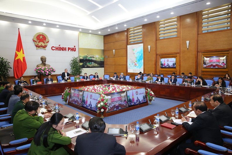 Phải mạnh tay trừng trị các băng nhóm xã hội đen bảo kê buôn lậu - ảnh 2