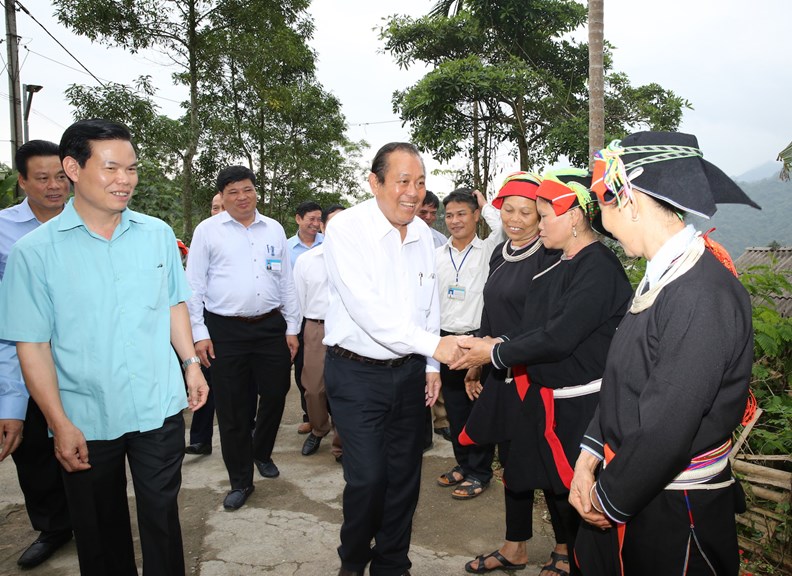 Phó Thủ tướng Thường trực thăm bà con thôn Bản Bang, Hà Giang - ảnh 1
