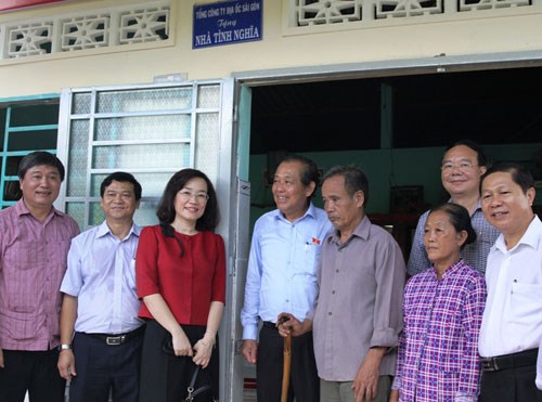 Phó Thủ tướng Trương Hòa Bình tiếp xúc cử tri Long An - ảnh 3