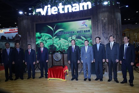 Phó Thủ tướng Trương Hòa Bình hội kiến Phó Thủ tướng Quốc vụ viện Trung Quốc - ảnh 3