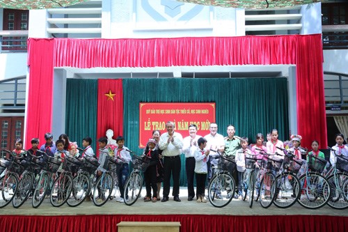 Đẩy nhanh tiến độ xây dựng đường nối Lai Châu với cao tốc Hà Nội - Lào Cai - ảnh 2
