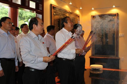 Phó Thủ tướng Trương Hòa Bình tiếp xúc cử tri Long An - ảnh 2