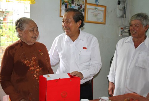 Phó Thủ tướng Trương Hòa Bình tiếp xúc cử tri Long An - ảnh 3