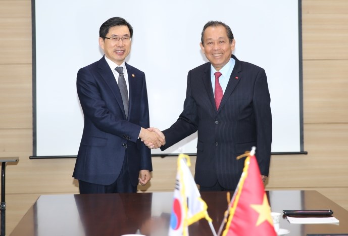 Phó Thủ tướng Thường trực Chính phủ hội kiến, tiếp xúc với lãnh đạo các bộ, ngành và Thủ đô Seoul - ảnh 3