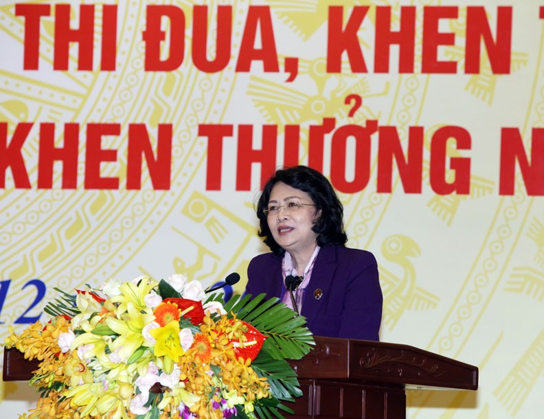 Khen thưởng cần kịp thời, chính xác, công khai, minh bạch - ảnh 2