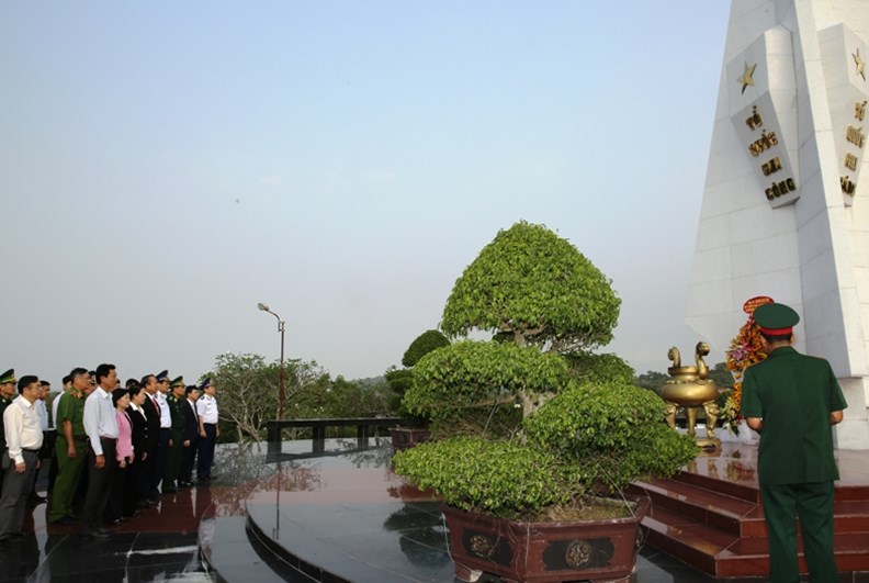 Phó Thủ tướng Trương Hòa Bình thăm gia đình chính sách tại Phú Quốc - ảnh 3