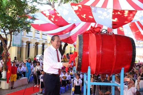 Phó Thủ tướng Thường trực dự lễ khai giảng tại TP. Đà Nẵng - ảnh 1