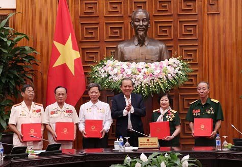 Chăm lo cho gia đình chính sách là trách nhiệm của toàn xã hội - ảnh 1