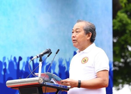 Cương quyết ngăn chặn, xử phạt lái xe uống rượu bia - ảnh 1