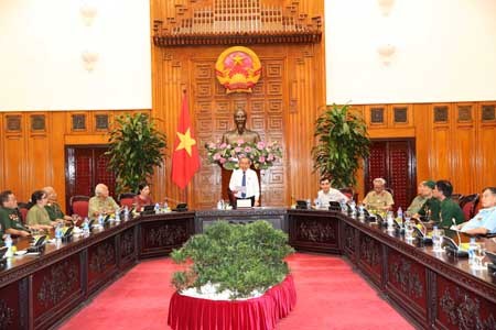 Phó Thủ tướng tiếp Đoàn người có công tỉnh Nghệ An - ảnh 1