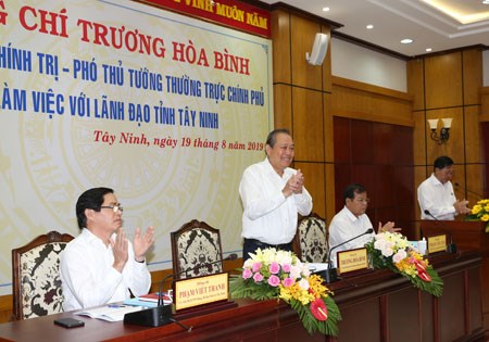 Tây Ninh tập trung chống buôn lậu, gian lận thương mại - ảnh 1