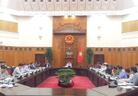 Phó Thủ tướng Thường trực chủ trì cuộc họp về vụ việc 39 người tử vong tại Anh - ảnh 1
