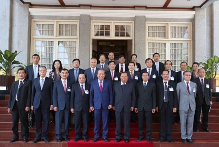 Phó Thủ tướng Thường trực hội kiến Tổng Bí thư, Chủ tịch nước và Thủ tướng Lào - ảnh 2