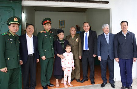Phó Thủ tướng Thường trực thăm đồn biên phòng và bà con các dân tộc tỉnh Hà Giang - ảnh 2