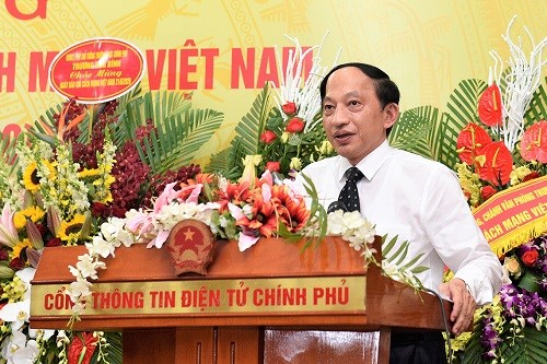 Phó Thủ tướng Thường trực Trương Hòa Bình thăm, chúc mừng Cổng TTĐT Chính phủ, Báo điện tử Chính phủ - ảnh 2