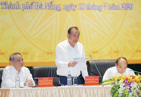 Phát huy yếu tố thiên thời, địa lợi, nhân hoà để phát triển miền Trung, Tây Nguyên - ảnh 1