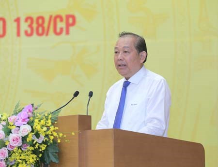 Một bộ phận CBCC buông lỏng quản lý, tha hóa, biến chất tiếp tay cho tội phạm - ảnh 1
