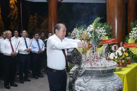 Phó Thủ tướng Thường trực tham dự chương trình 'Huyền thoại Đồng Lộc' - ảnh 1