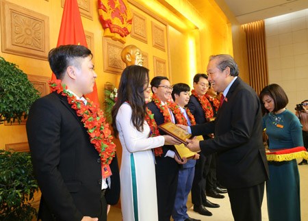 Phải thực sự là những người 'nghe dân nói, nói dân hiểu, làm dân tin' - ảnh 1