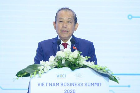 Phó Thủ tướng Thường trực dự và phát biểu tại Hội nghị Thượng đỉnh kinh doanh Việt Nam - ảnh 1