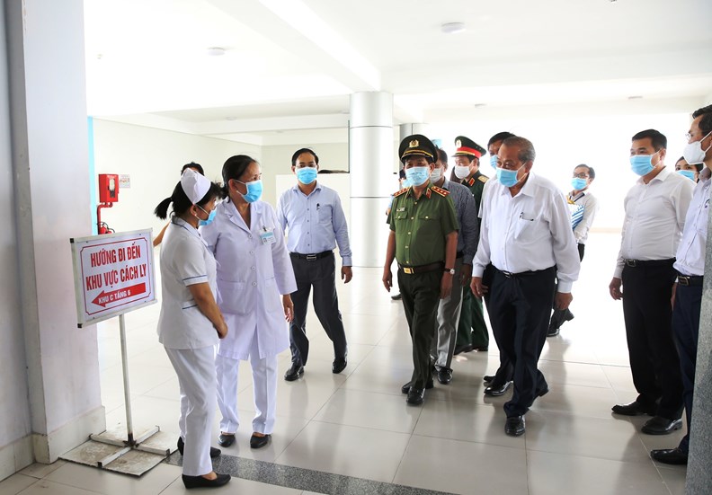 Phó Thủ tướng Thường trực kiểm tra công tác phòng chống dịch tại TPHCM - ảnh 2