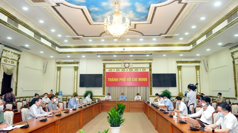 Phó Thủ tướng Trương Hòa Bình họp khẩn với TPHCM về các biện pháp cấp bách phòng chống COVID-19  - ảnh 2