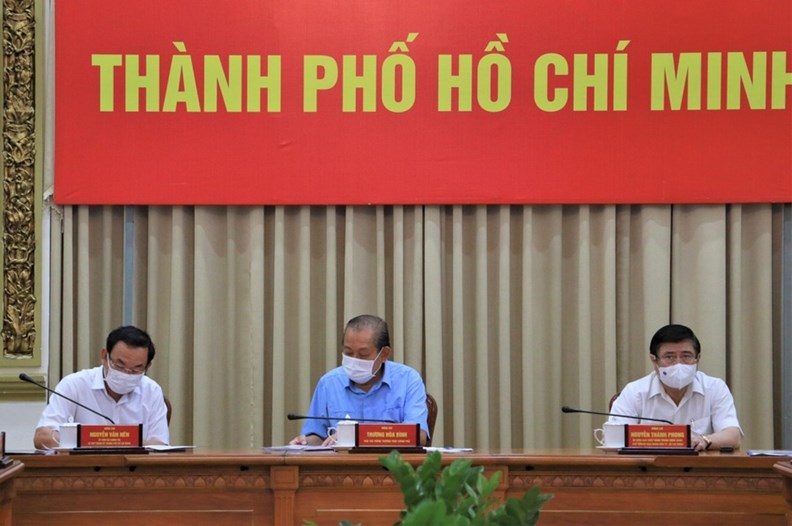 Phó Thủ tướng Trương Hòa Bình họp khẩn với TPHCM về các biện pháp cấp bách phòng chống COVID-19  - ảnh 1