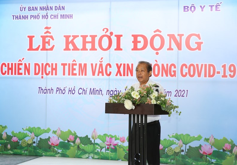TPHCM khởi động chiến dịch tiêm 836.000 liều vaccine phòng COVID-19 - ảnh 1