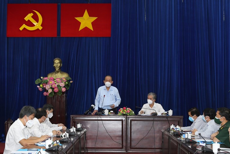 Phó Thủ tướng Thường trực kiểm tra phòng, chống dịch tại TPHCM - ảnh 1