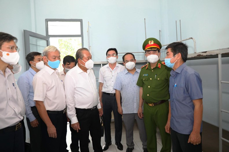 Phó Thủ tướng Trương Hòa Bình kiểm tra phòng, chống dịch tại Đồng Nai - ảnh 3