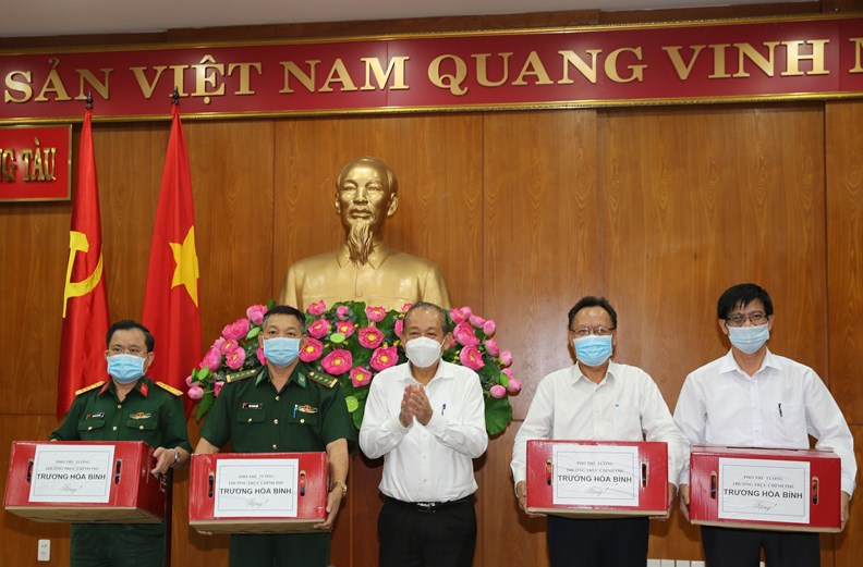 Phó Thủ tướng Thường trực: Bà Rịa-Vũng Tàu có thể triển khai Chỉ thị 16 nếu cần thiết - ảnh 2